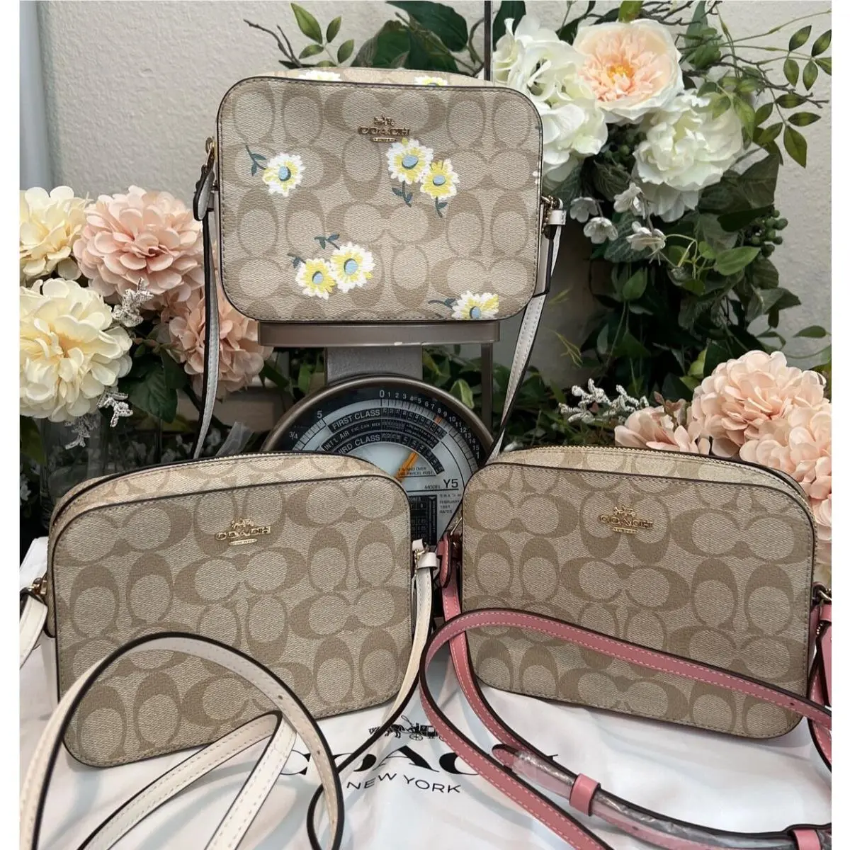 Coach Signature Canvas Camera Crossbody Light Khaki/pink/yellow/daisy
