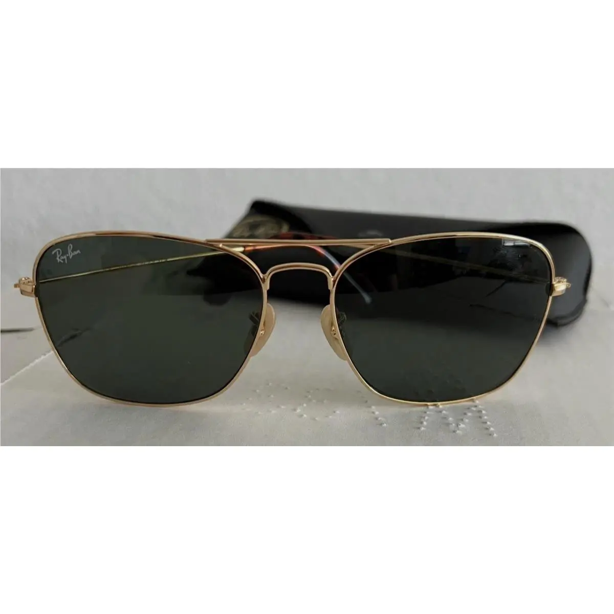 Ray-ban RB3136 001 Caravan Gold Frame G-15 Green Lenses Sunglasses