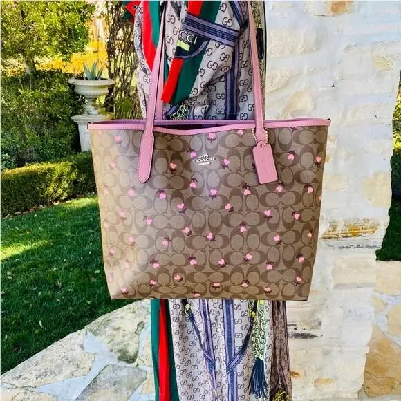 Signature Heart Print Reversible City Tote+wristlet/wallet Options tote+wallet by Coach