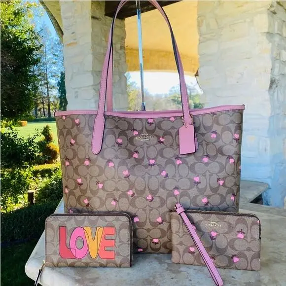 Signature Heart Print Reversible City Tote+wristlet/wallet Options tote+wristlet+wallet by Coach