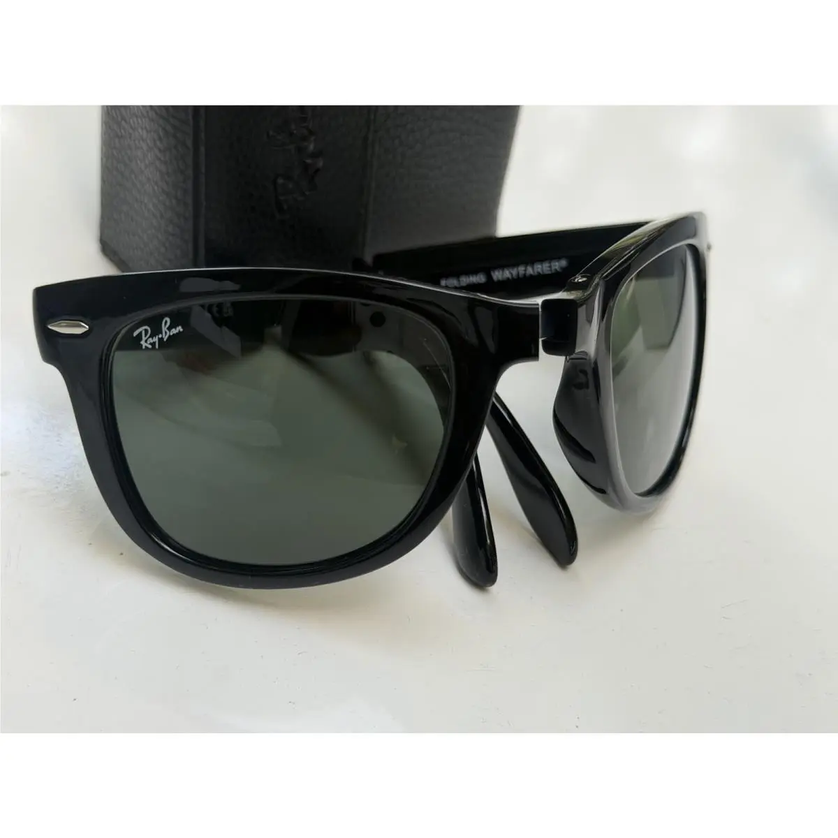 Ray-ban RB4105 Wayfarer Folding 601 Black G-15 Green Sunglasses 50mm - Frame: Black, Lens: Green