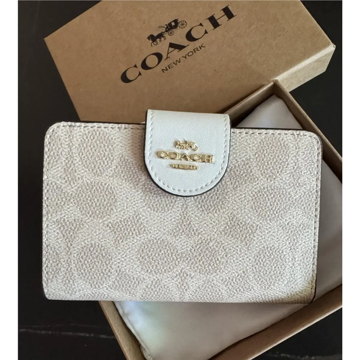 Coach Medium Corner Zip Wallet In Signature Canvas CW786 Sand Chalk W/box GI