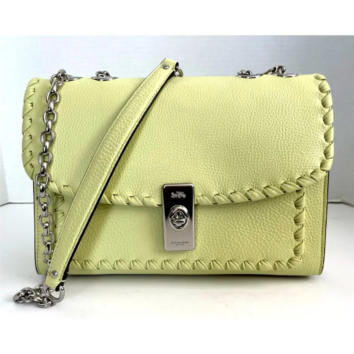 Coach Lane Shoulder Bag with Whipstitch Sv/pale Lime