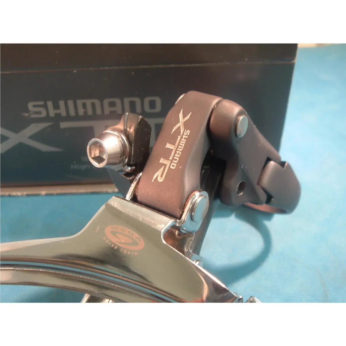 Shimano  - Deore XT - Deore - M953 - Grey & Chrome 0
