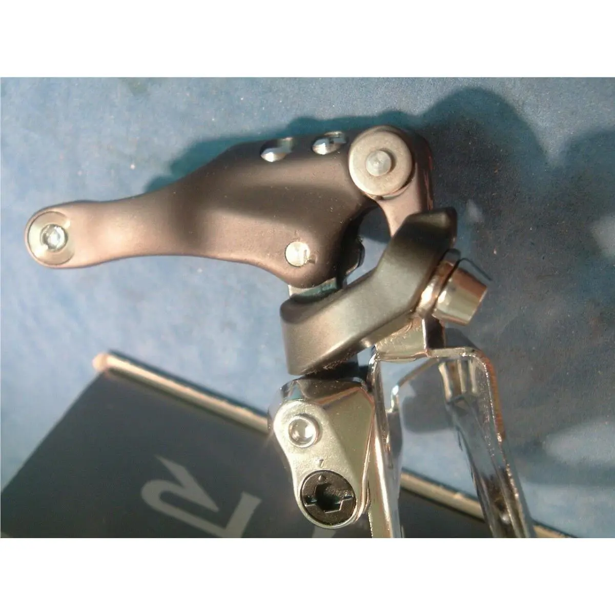 Shimano  - Deore XT - Deore - M953 - Grey & Chrome 2
