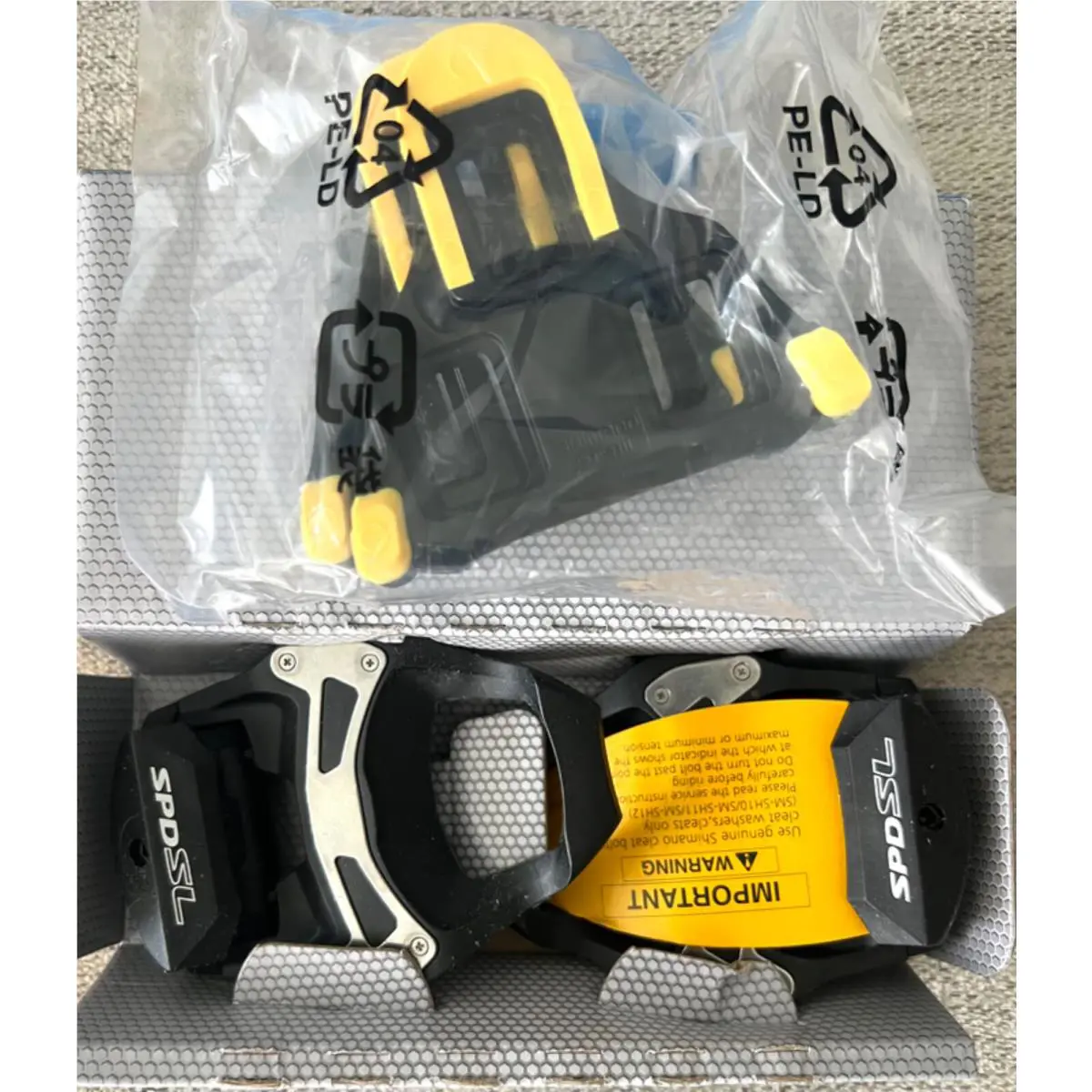 Shimano  - EPDR550L - EPDR550L - Black (UPC: 689228226326) 1