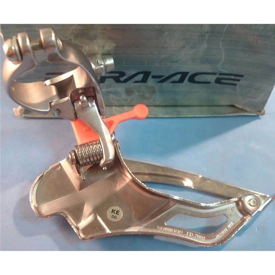 Shimano  - Ultegra - Ultegra - FD-7803 - Silver / Grey (UPC: 689228085909) 4