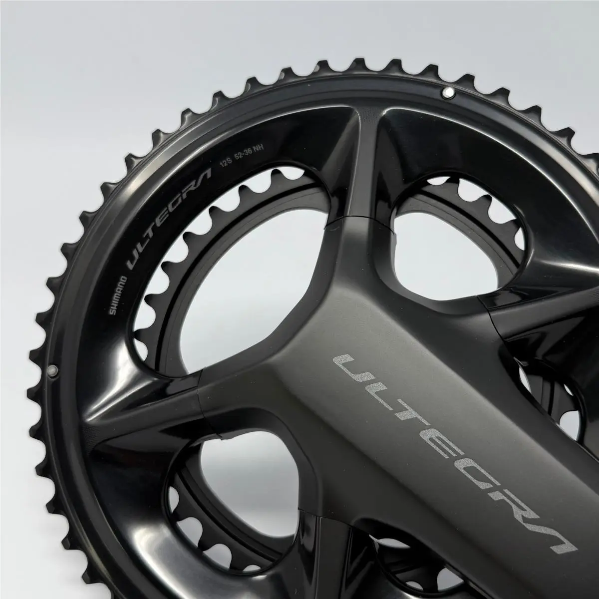 Shimano  - Shimano Ultegra FC-R8100 - Ultegra - IFCR8100DX26 - Black (UPC: 192790894058) 4