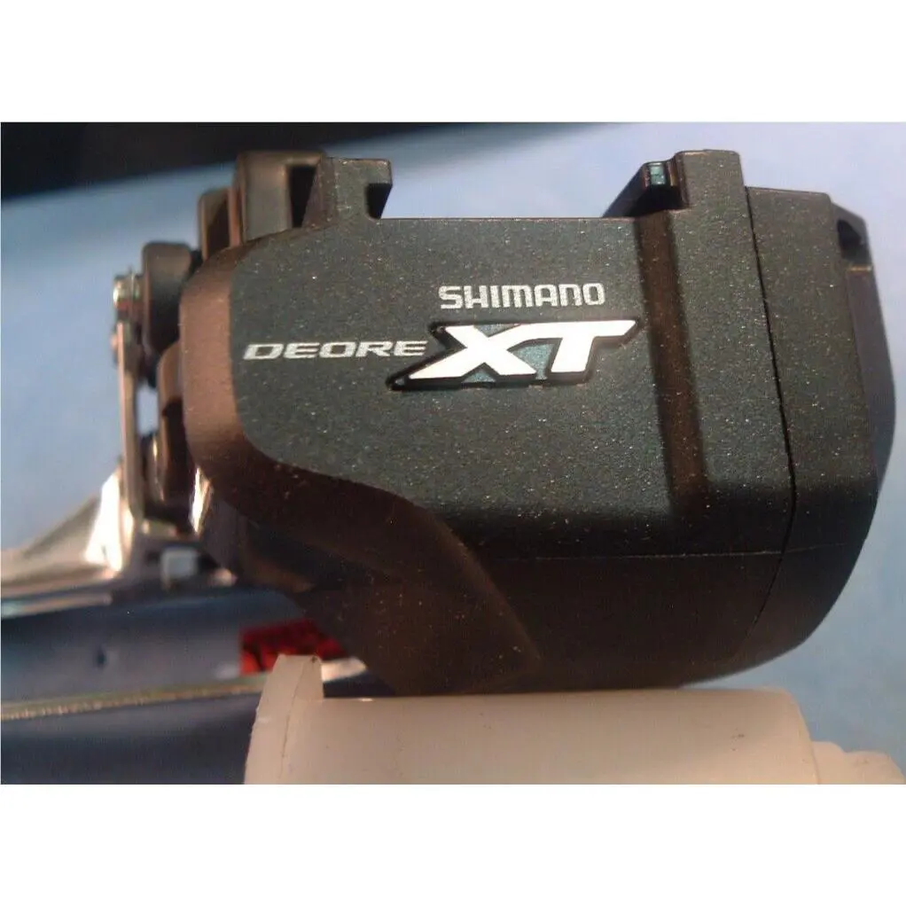 Shimano  - Deore XT - Deore - M8070 - Black / Chrome (UPC: 689228847347) 1