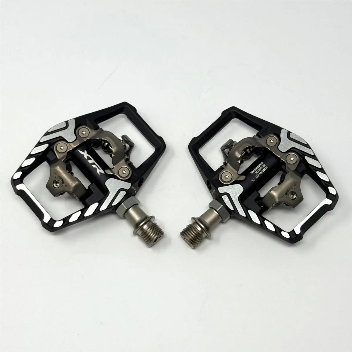 Shimano  - IPDM9120 - IPDM9120 - Black (UPC: 0689228945760) 1