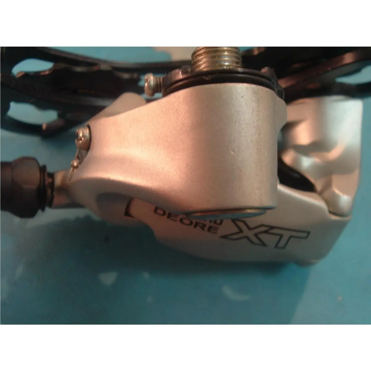 Shimano  - Shimano XT - RD-M750 - Black / Silver (UPC: 689228009448) 3