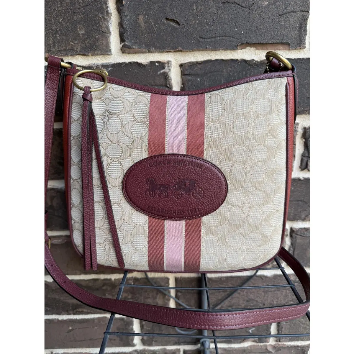 NWT$295 Coach Chaise 61 Light Khaki Wine Pink Signature Jacquard 5875 Crossbody