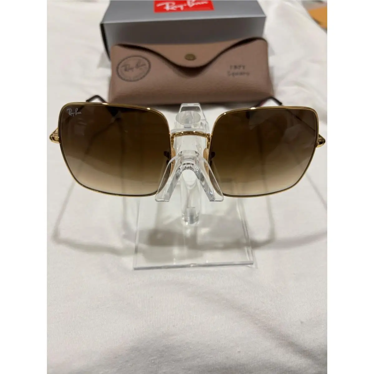 Ray-ban 1971 Square Classic Woman Gold Brown Gradient Rb1971 Sunglasses 54-19
