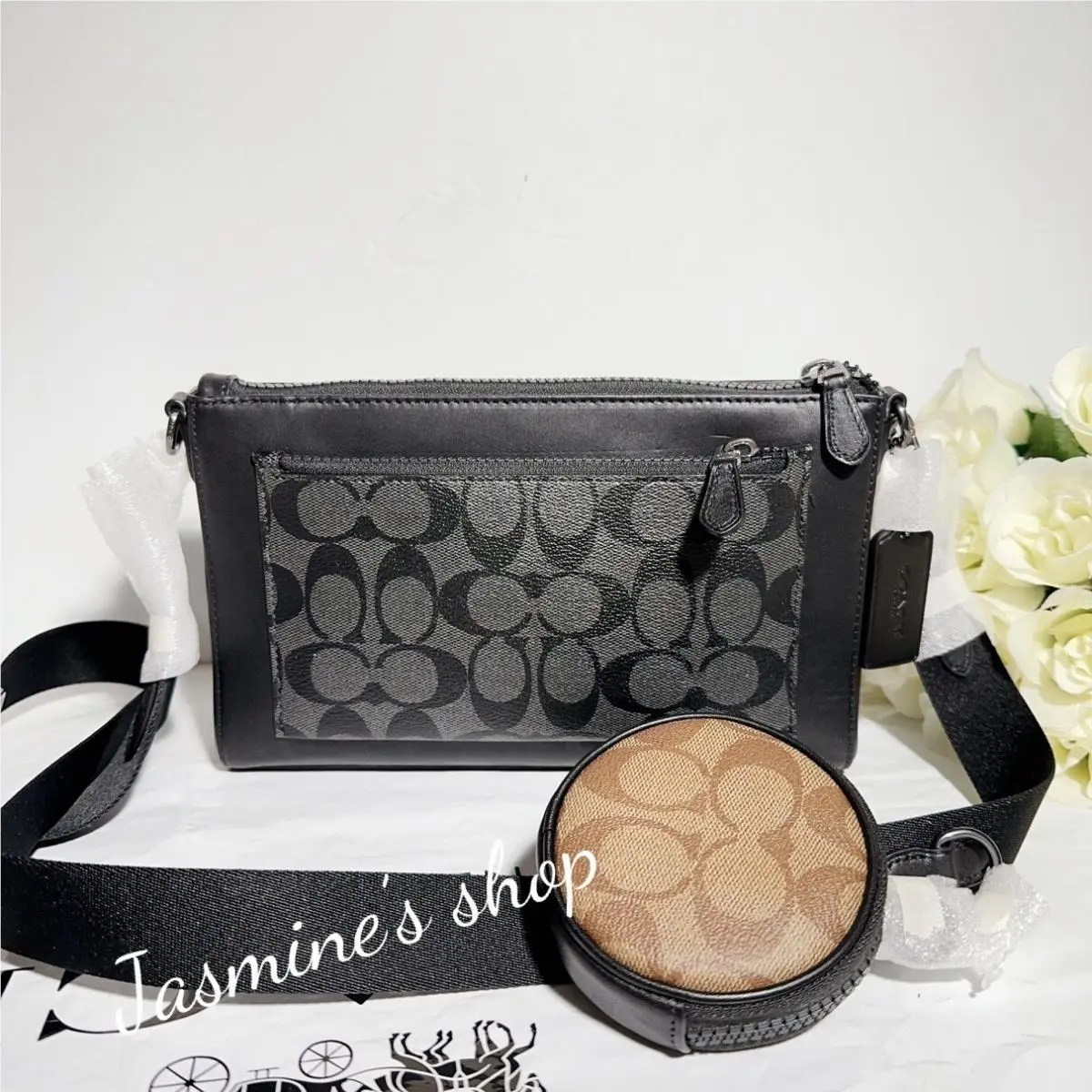 Coach Holden Crossbody In Signature C5598