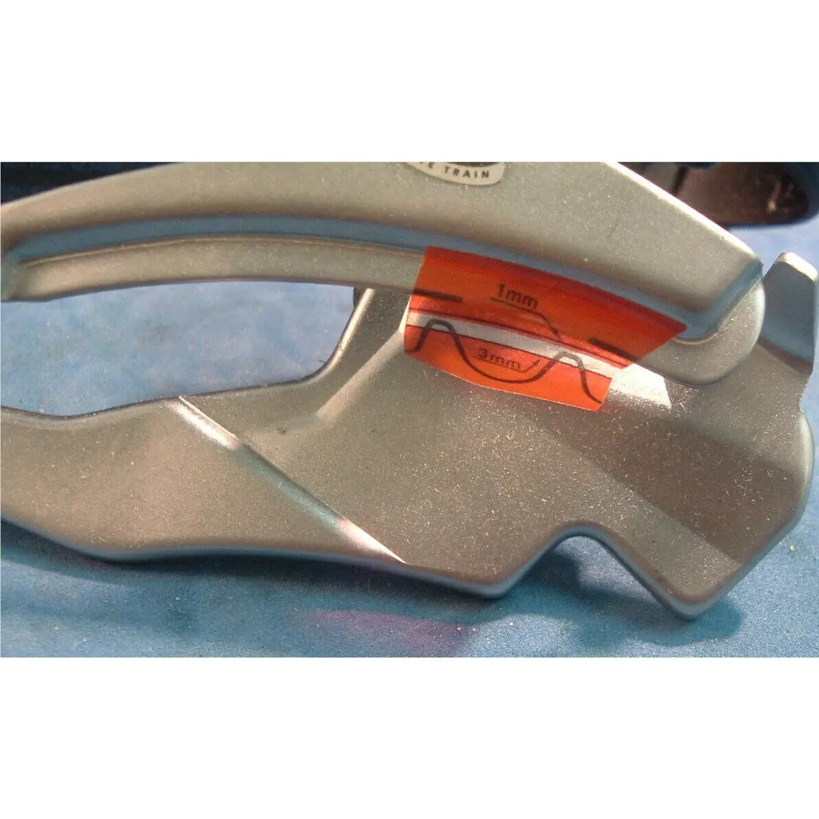 Shimano  - Deore XT - Deore - M571 - Silver / Black (UPC: 689228063082) 1