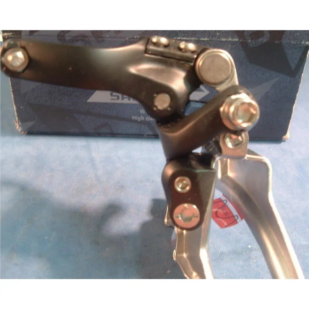 Shimano  - Deore XT - Deore - M571 - Silver / Black (UPC: 689228063082) 4