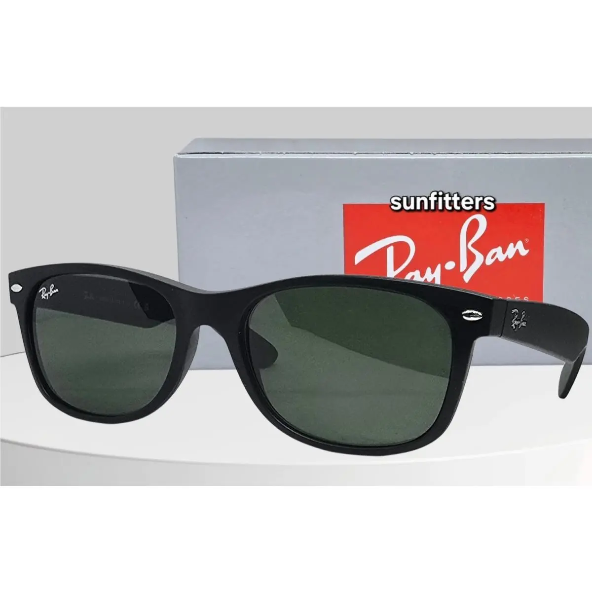 Ray-ban Ray Ban New Wayfarer Ray Ban Wayfarer Rubber black/G-15 Green RB2132 622 55 Sunglasses