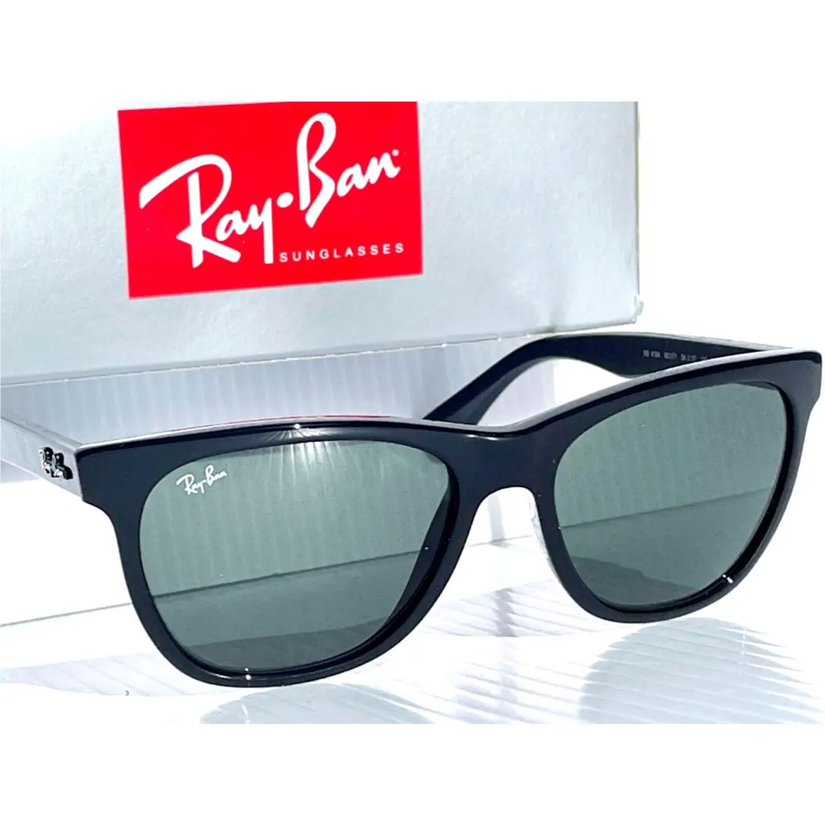 Ray Ban Shiny Black UV Protective Green Lens Sunglass RB4184 601/71