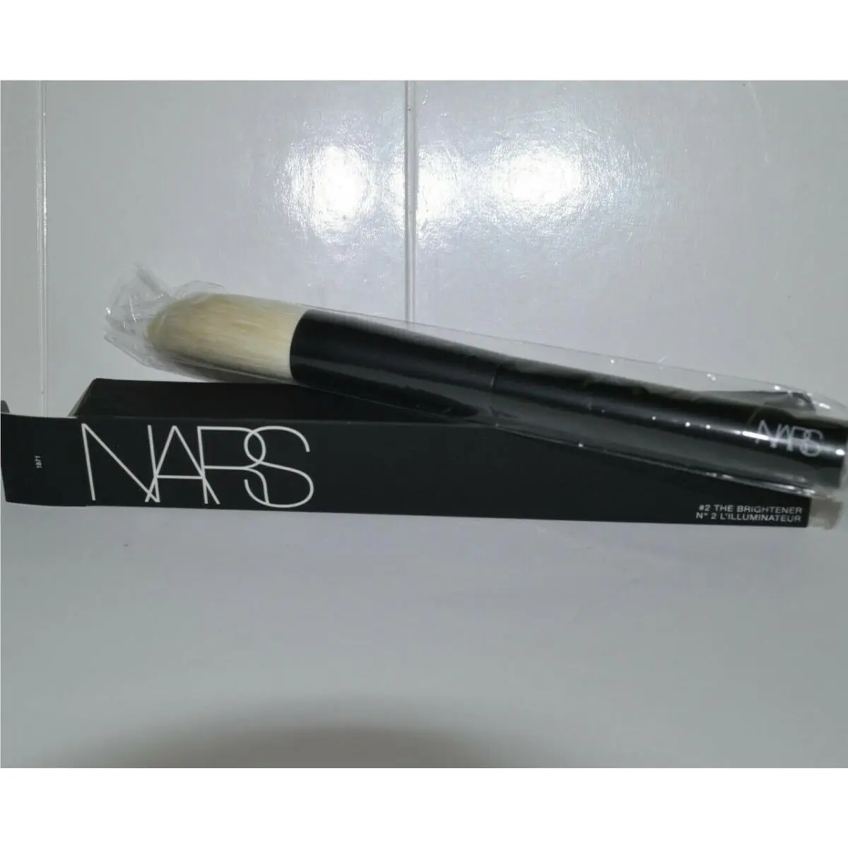 Nars Brushes: Finisher 1870 Brightener 1871 Sculptor 1873 1874 Sculptor 1877 1871 The Brightener # 2 by NARS Cosmetics