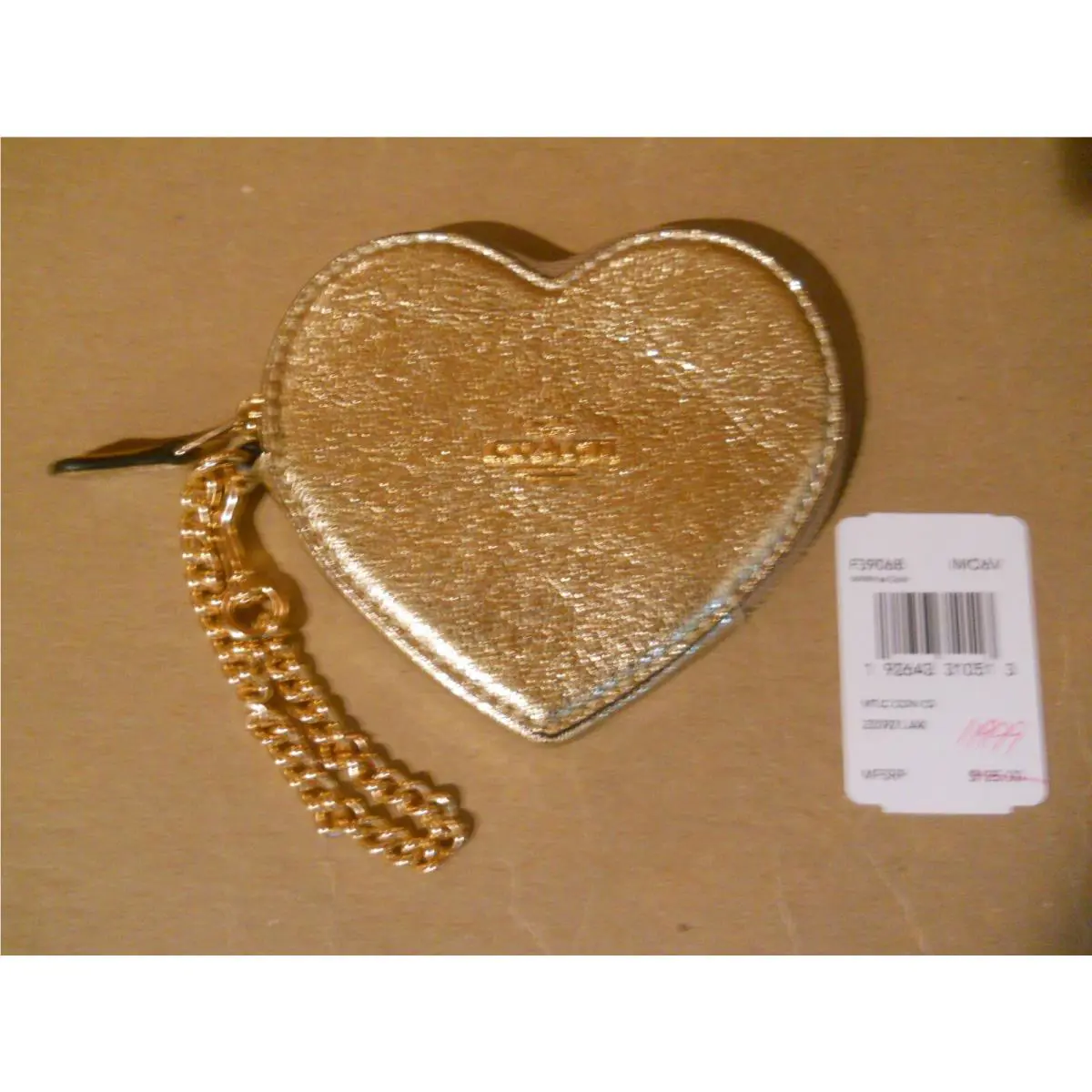 Coach White Gold Metallic Heart Shaped Coin Purse F39068 4 1/2 L x 4