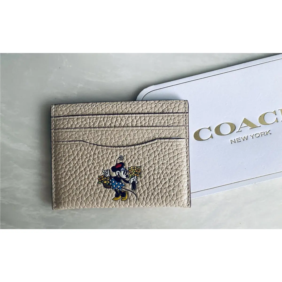 Coach X Disney Minnie Mouse Chalk/multi Leather Card Case CG971