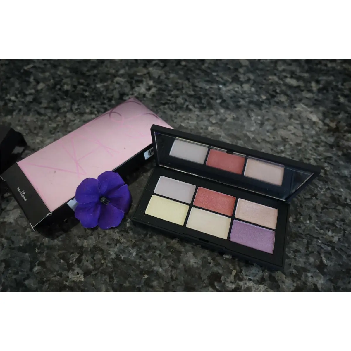 Nars Danger Control 8370 Eyeshadow Palette Full Size