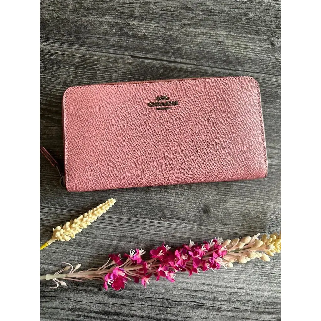 Coach Accordion Zip Wallet Rose Pink