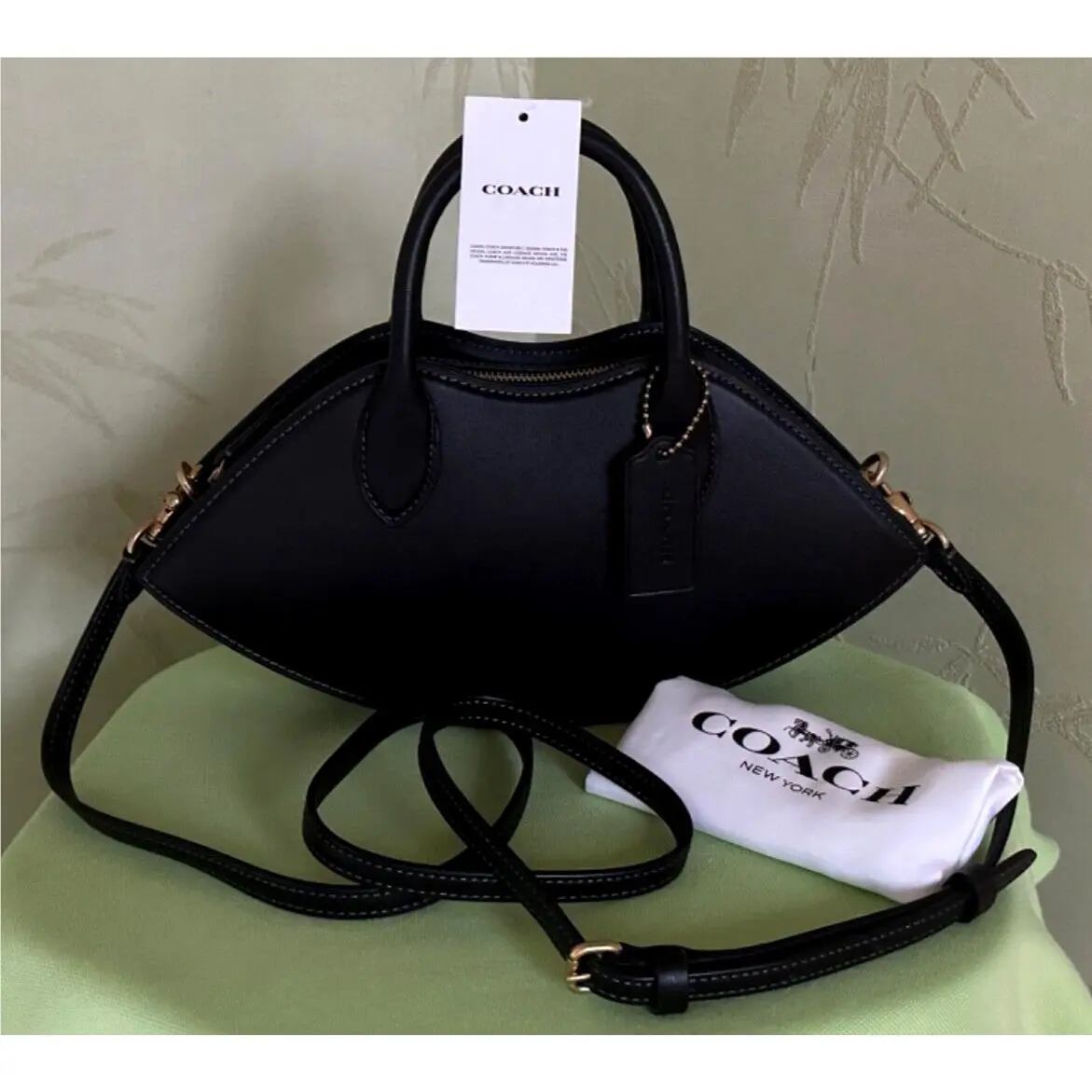 Coach Lips Crossbody Bag:nwt Black CU856