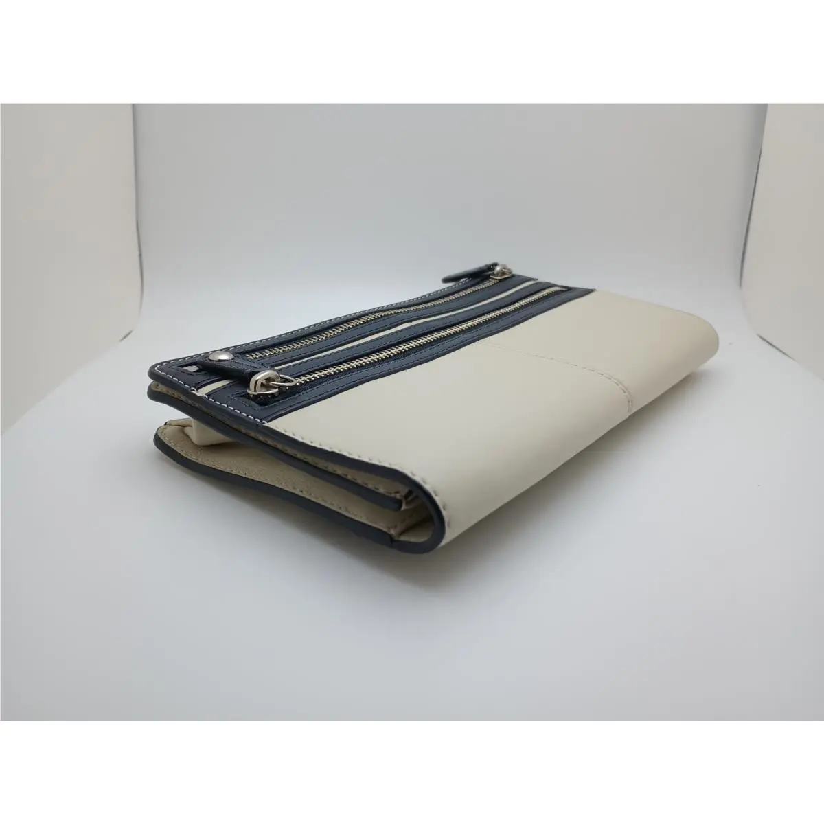 Bon Leather Clutch Hand Bag 42608 - Sv/chalk/navy - Department Store by Coach