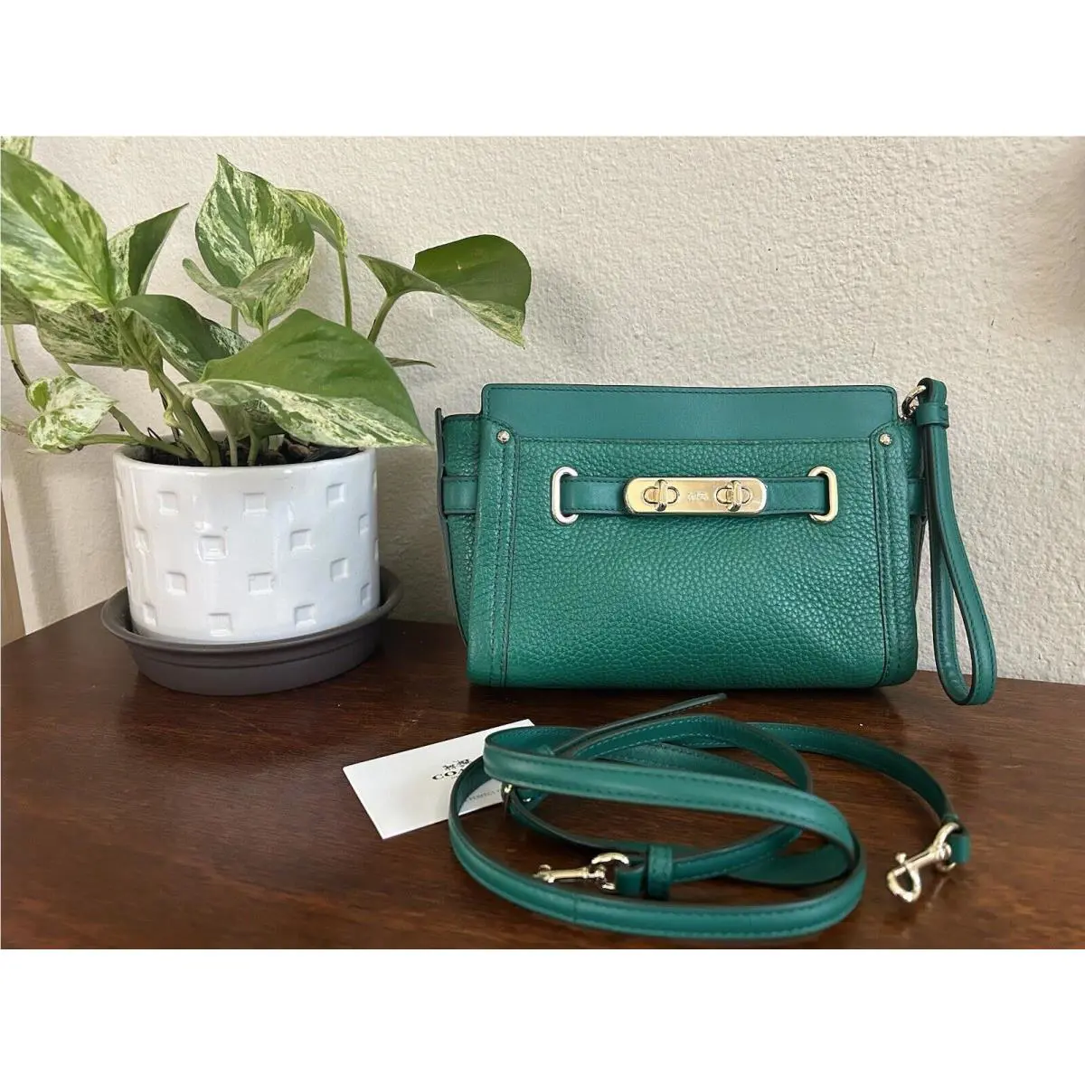 Coach Pebbled Leather Swagger Wristlet Crossbody Green 53032