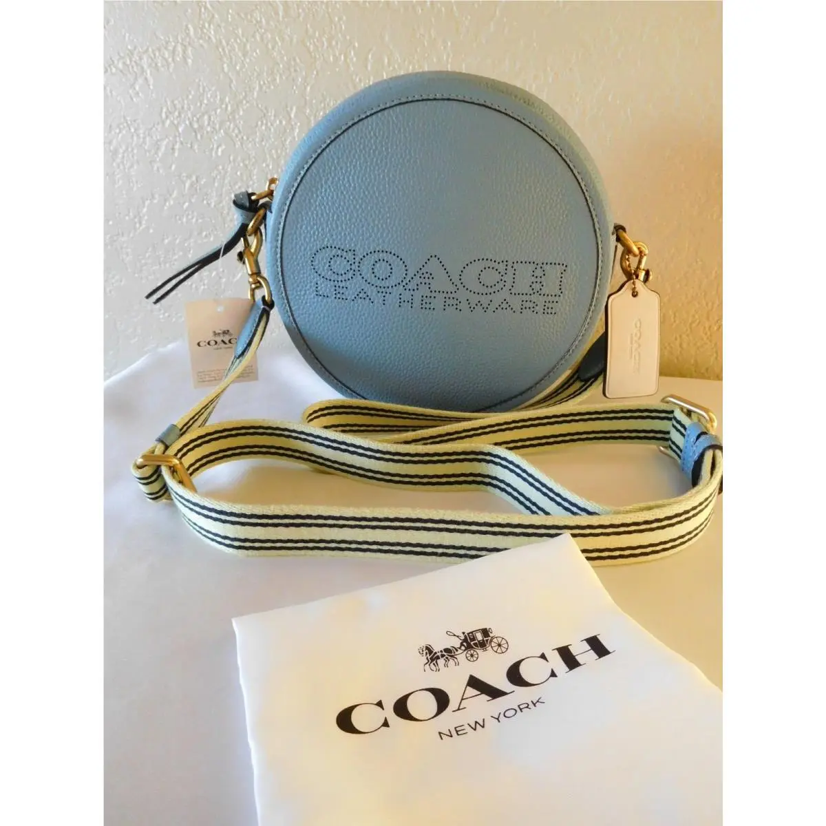Coach Kia Colorblock Pebble Leather Circle Crossbody Bag Shoulder Bag C3427