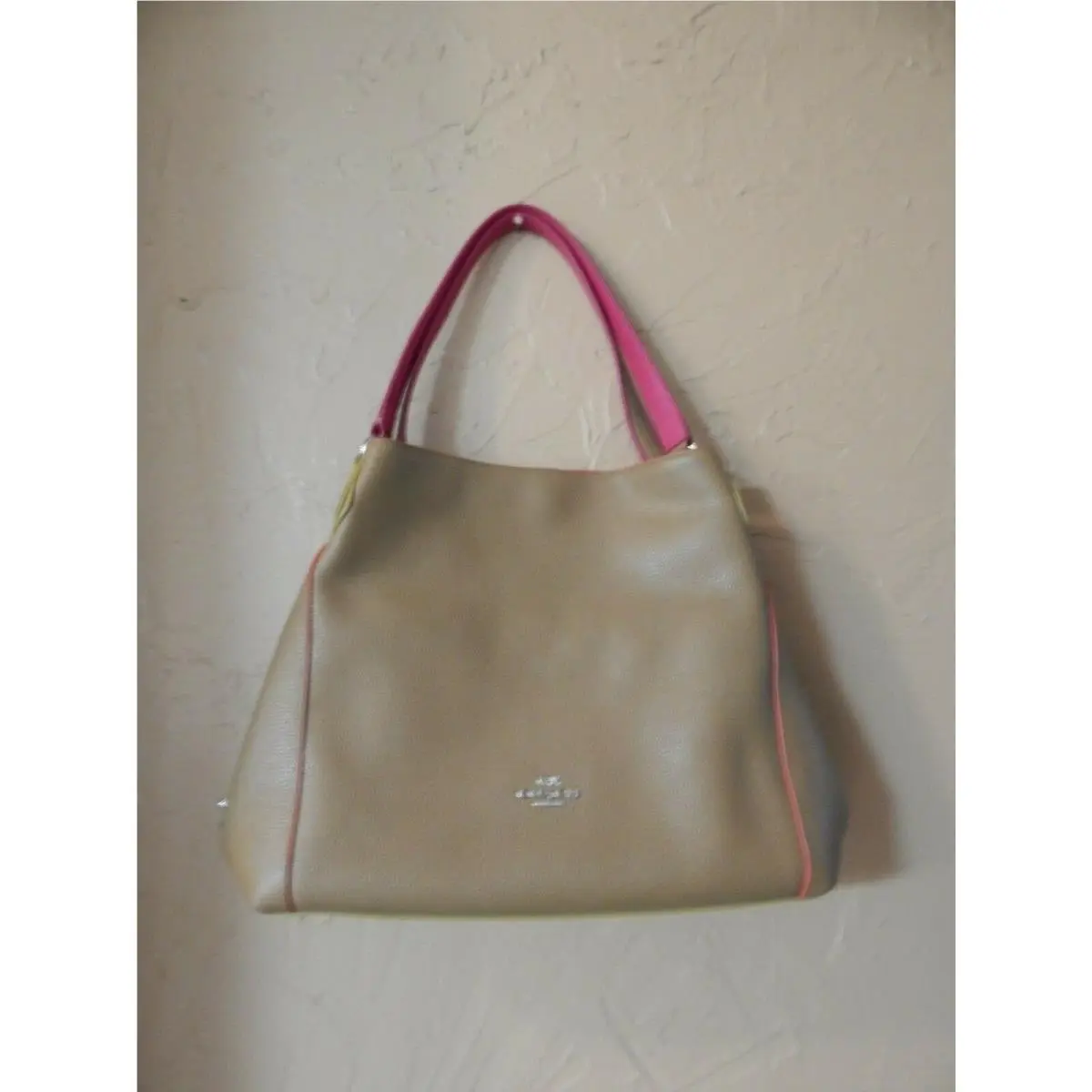 Stunnung Coach Edie31 Edgesta