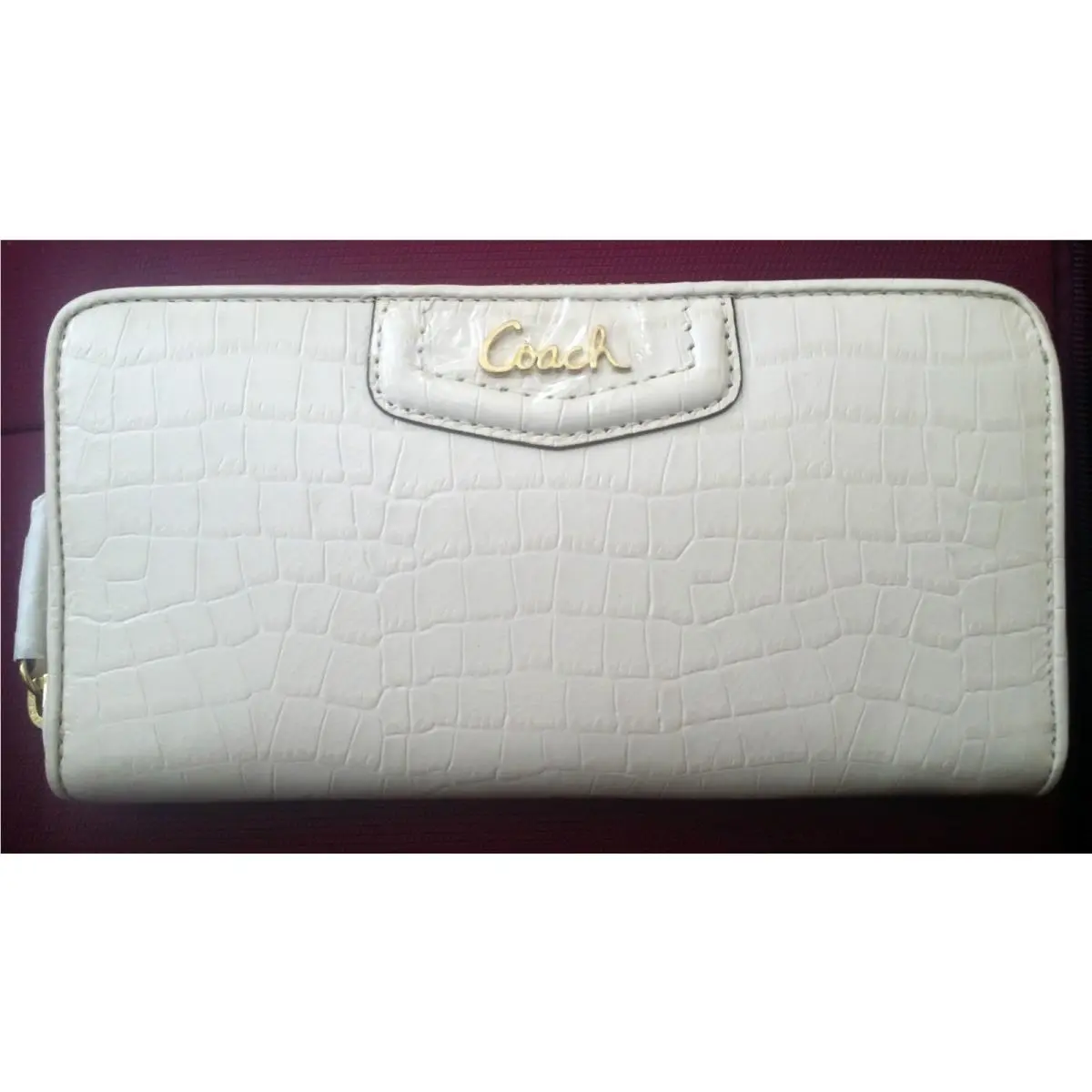 Coach Ashley Embossed Exotic Leather Zip Around Wallet Purse Ivory