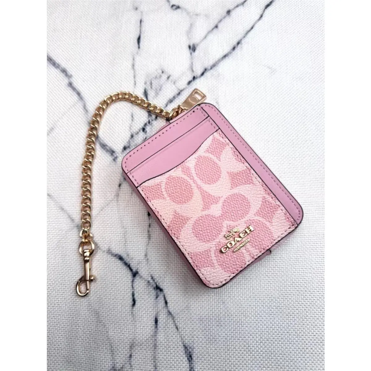 2026 Coach Zip Card Case In Signature Canvas CW883 Powder Pink