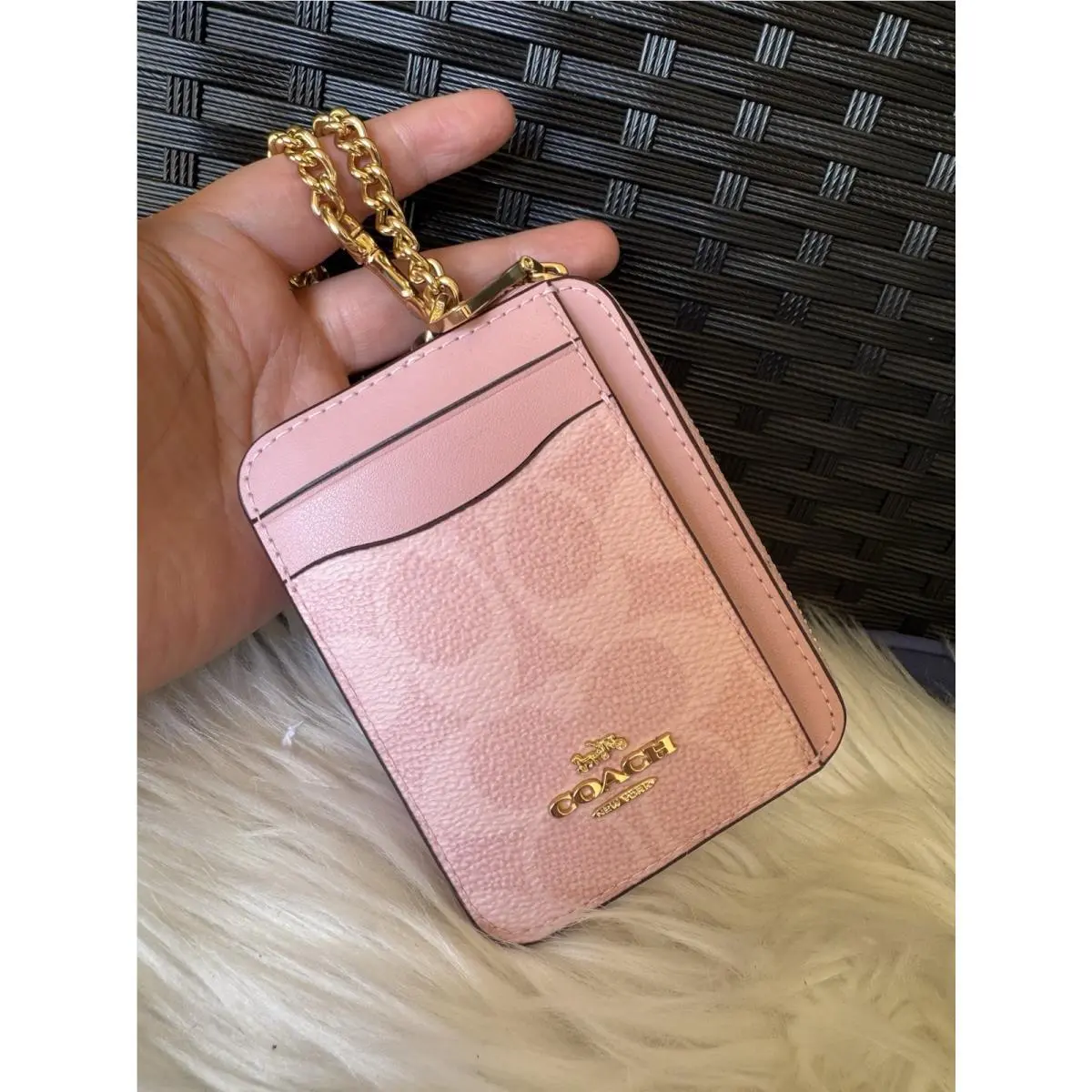 Coach Zip Card Case In Signature Canvas CW883 Powder Pink