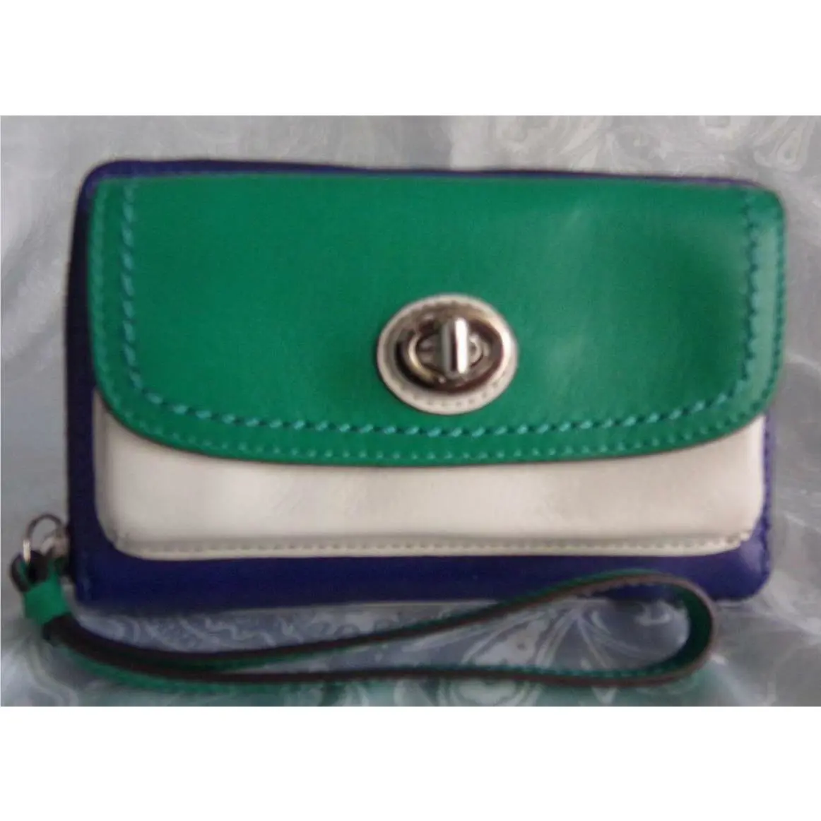 Coach 49486 Parker Color Block Leather Universal Zip Wallet Great Accessory