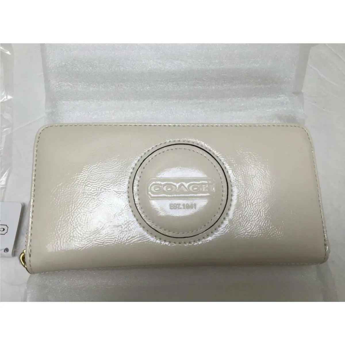 Coach White Ivory Signature Stitched Patent Leather Zip Around Wallet