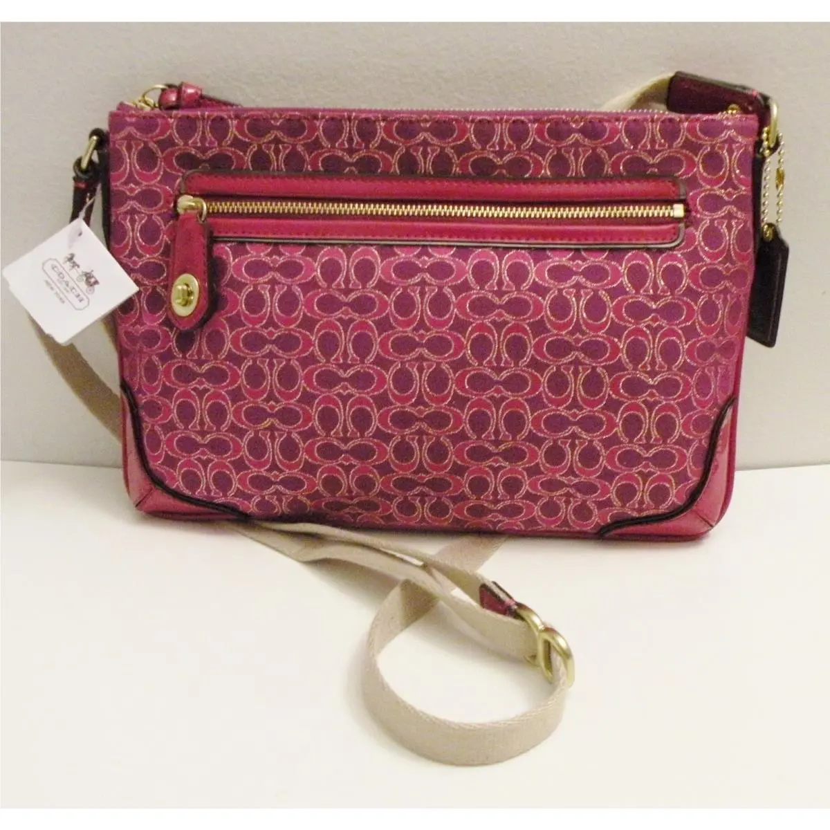 50288 Poppy Signature East West Swingpack Magenta by Coach