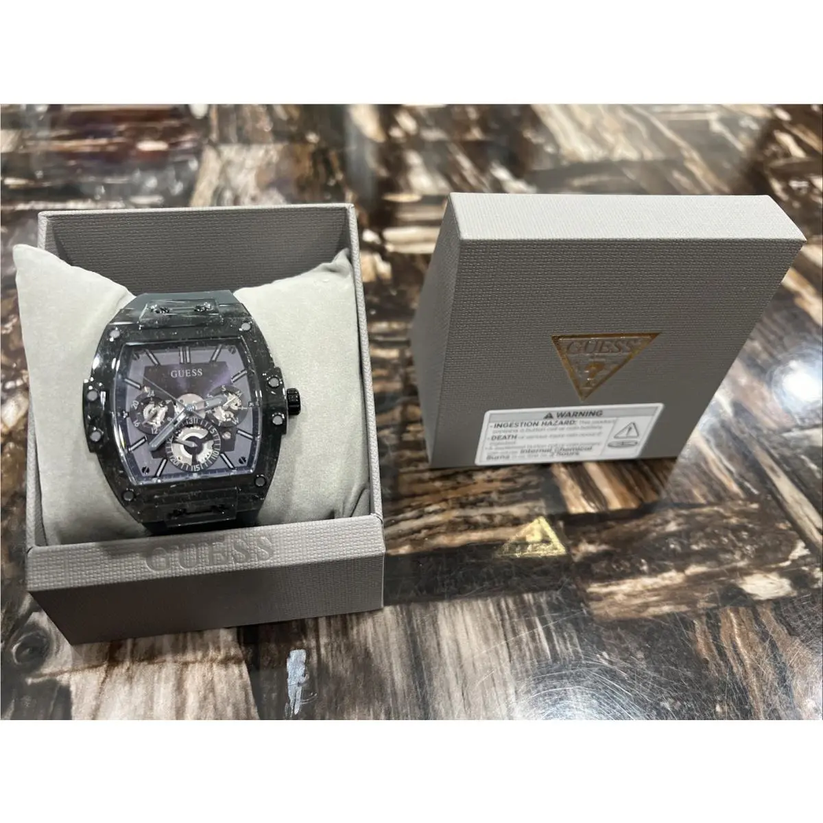 Guess Men`s 43mm Silver Oxide Sunray Dial Silver Oxide Chronograph Watch
