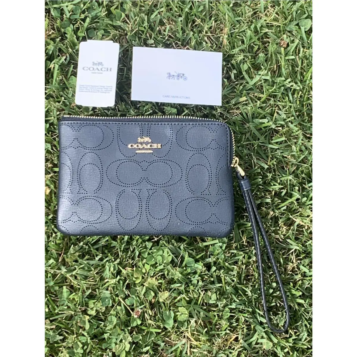 Coach Corner Zip Wristlet Signature Leather Rare Midnight Blue ks15m1