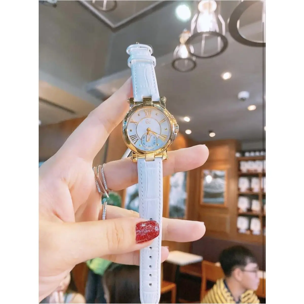 Guess Collection GC Women\'s Demoiselle Gold Tone Leather Mother-Of Pearl Watch Vintage Guess Collection GC27000 Ladies Gold Tone Watch New  main image 2