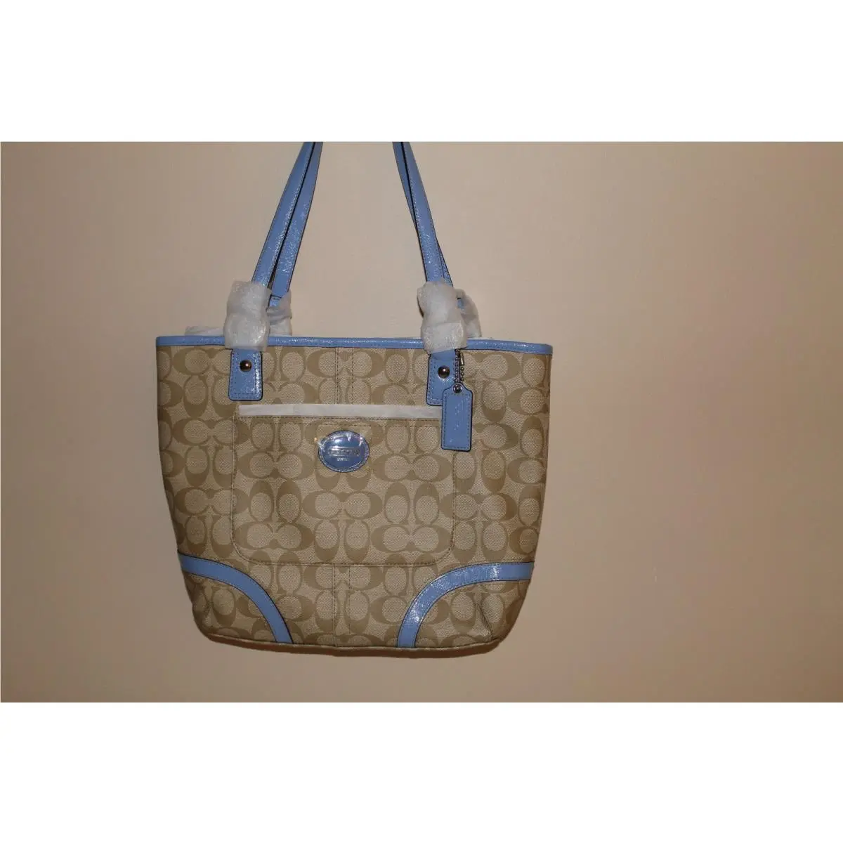 W/tags Coach Peyton Tote Lt Khaki/sky F18917 50% Below Retail