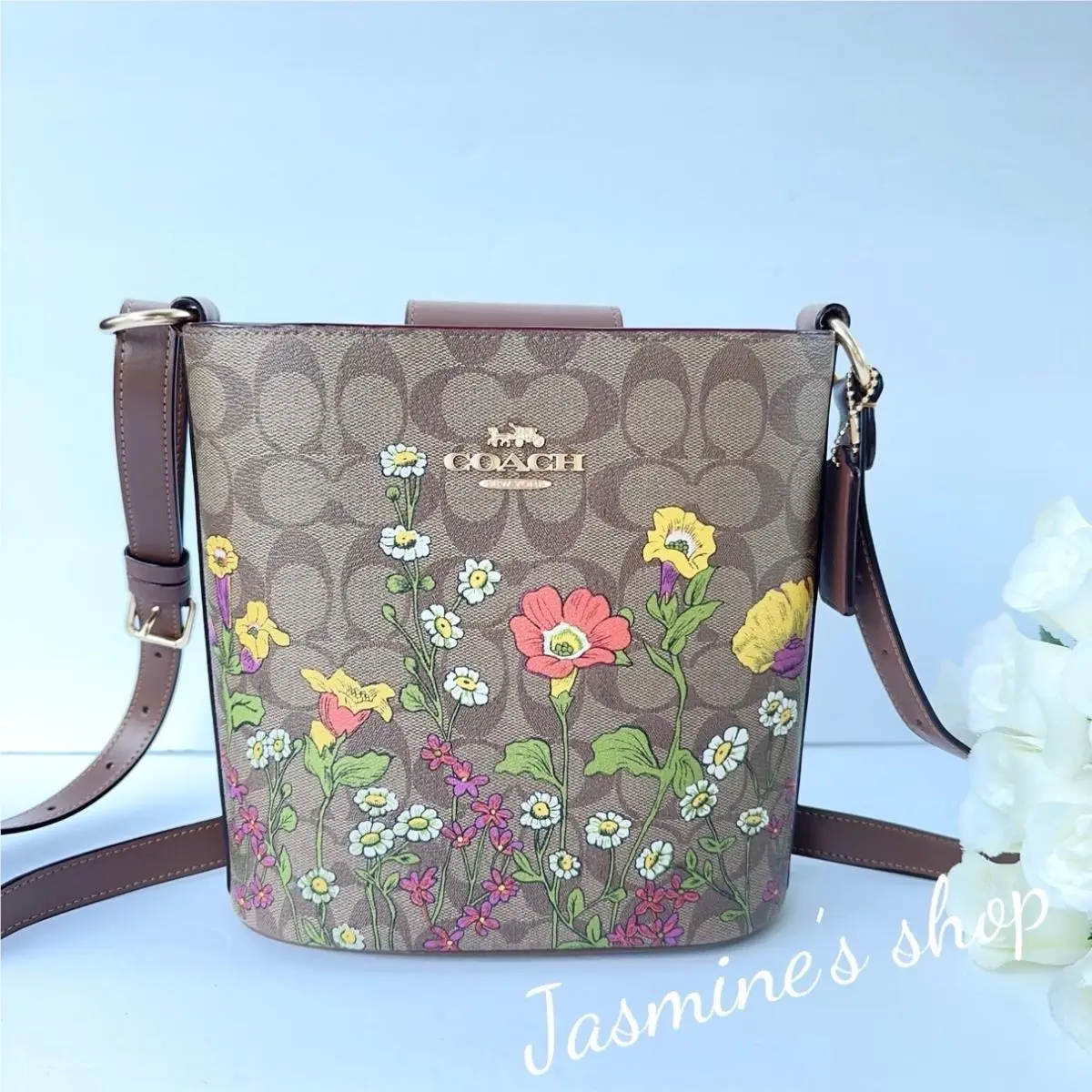 Coach Sophie Bucket Bag In Signature Canvas with Floral Print CR155