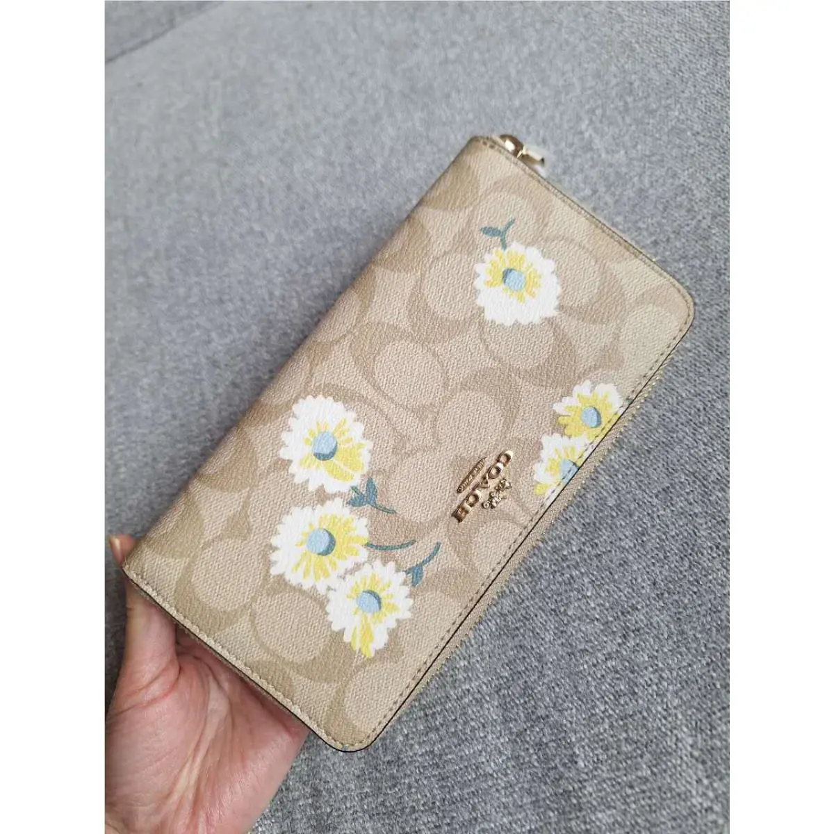 Accordion Zip Wallet in Signature Coated Canvas with Daisy Print C3370 by Coach