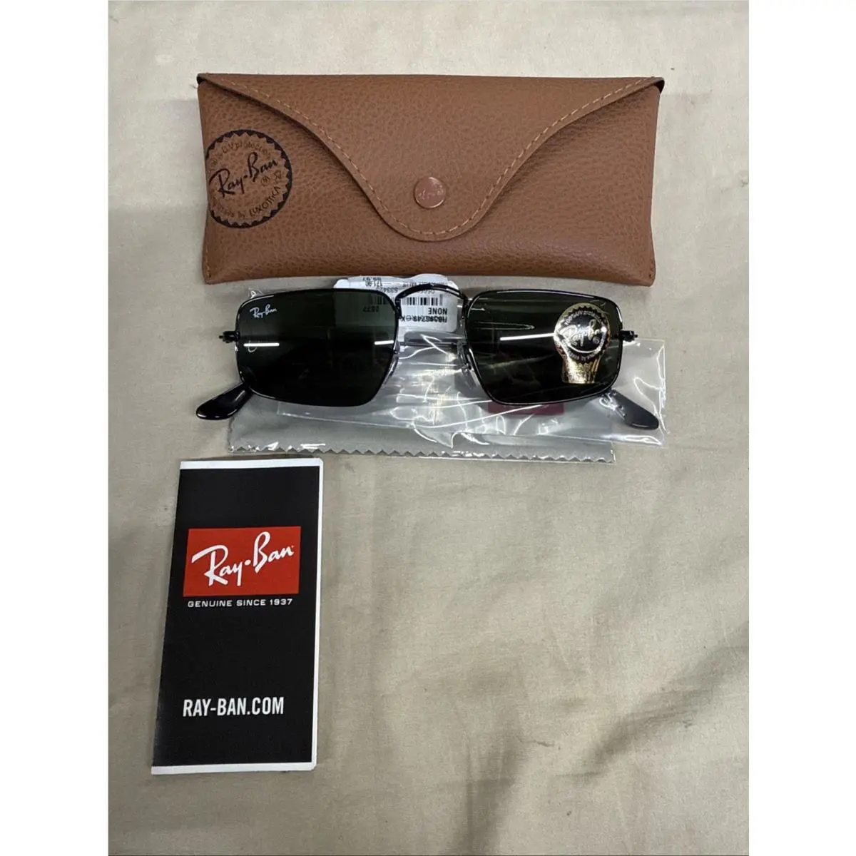 Ray Ban Sunglasses Julie RB3957 002/31 Polished Black G-15 Green 49mm 20 145