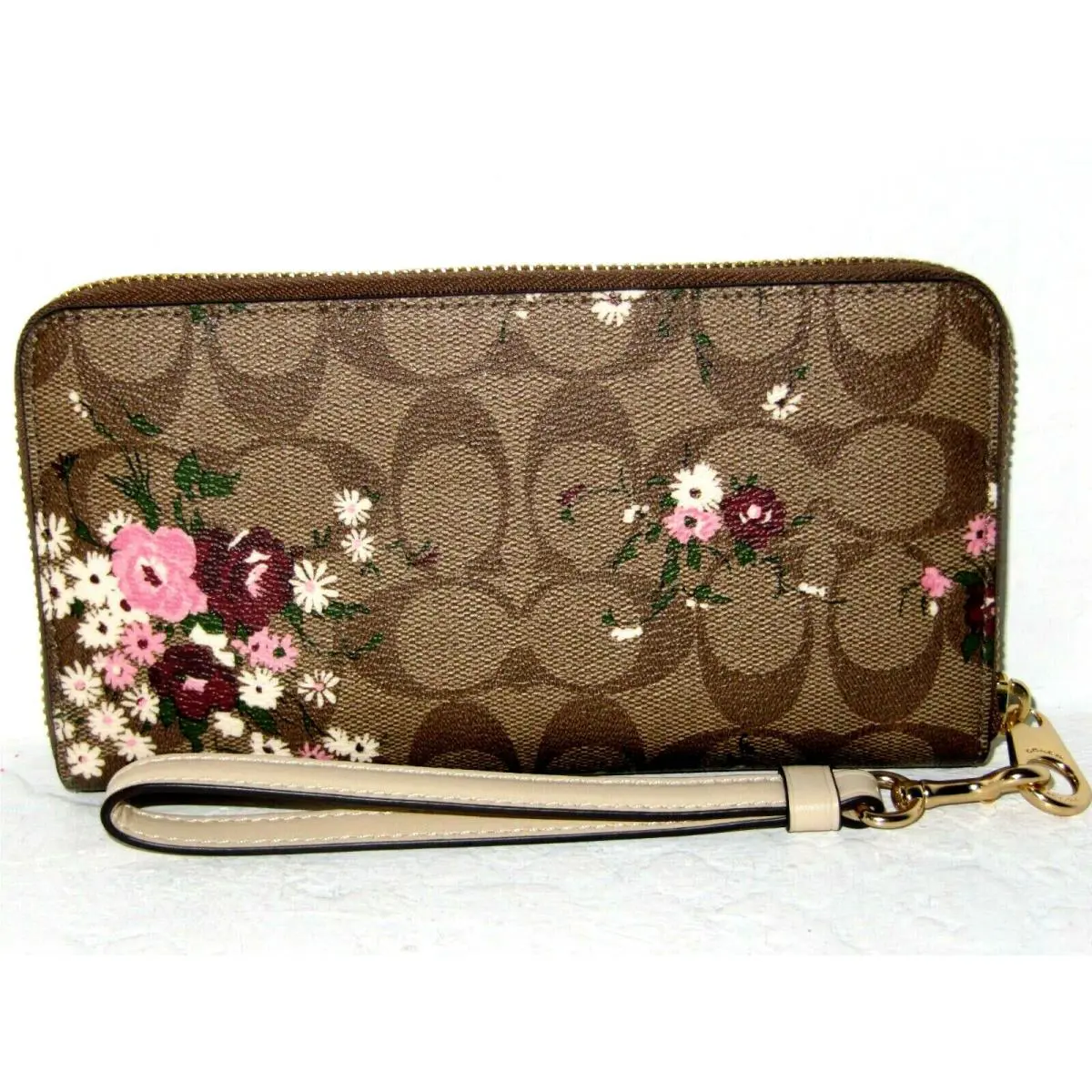 Coach C4456 Accordion Zip Wallet Khaki Multi Signature Floral