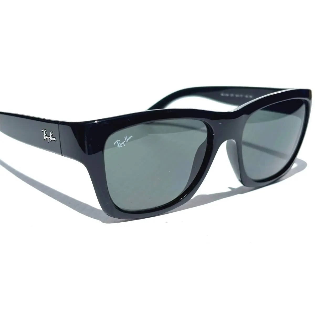 Ray Ban Shiny Black G-15 Green Lens Sunglass RB4194 601