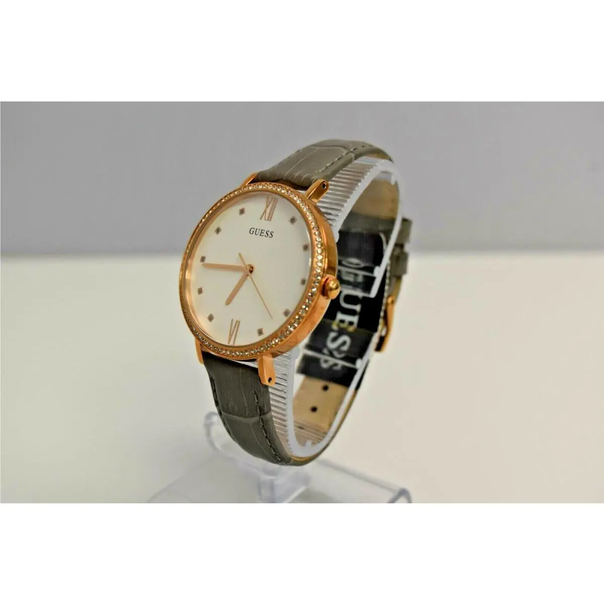 Guess Women`s Gray Leather RG SS Crystals U1153L4 Watch