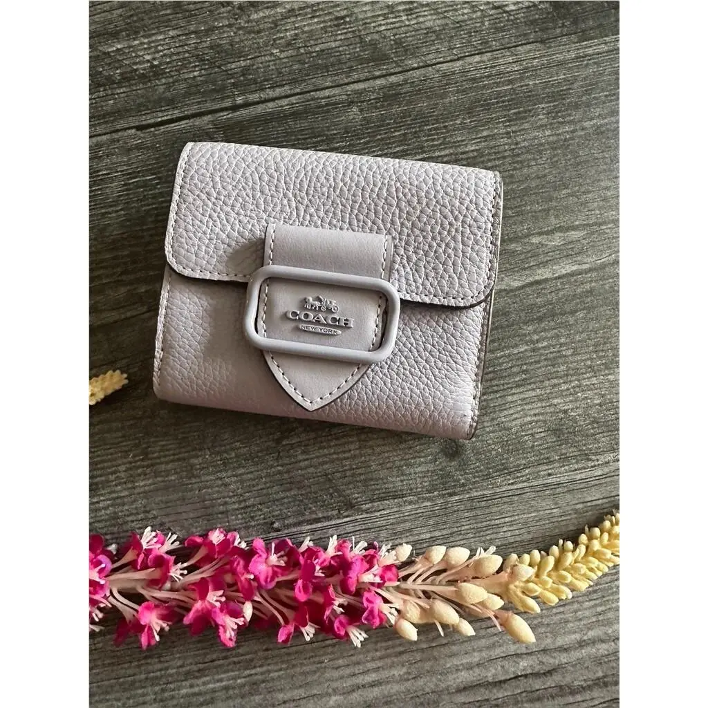 Coach CJ688 Small Morgan Wallet In Mist Purple