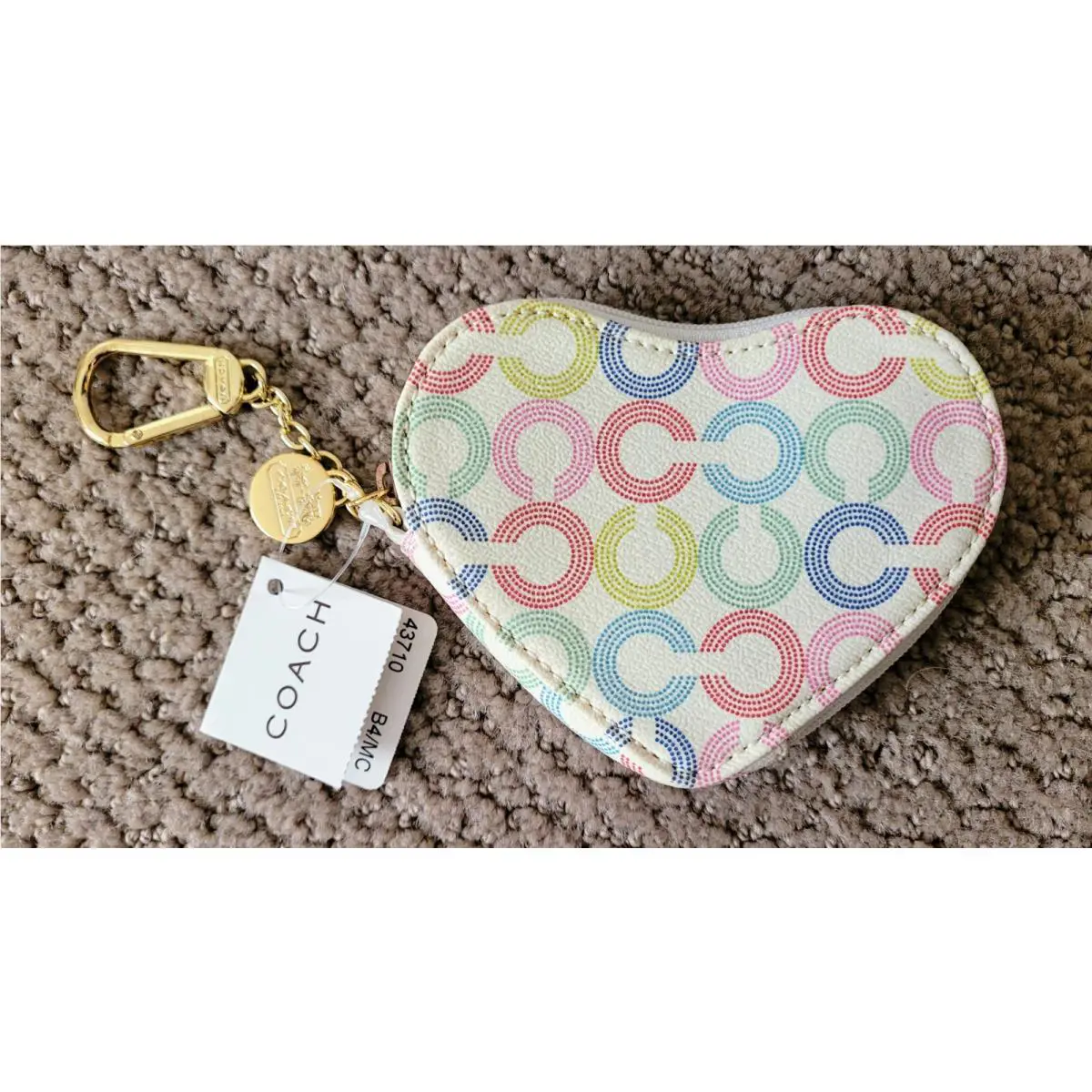 Coach Logo Leather Heart-shaped Coin Purse/wallet Multicolor